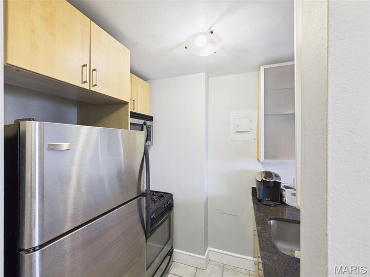 Property Photo: 210 N 17th Street 909 MO 63103