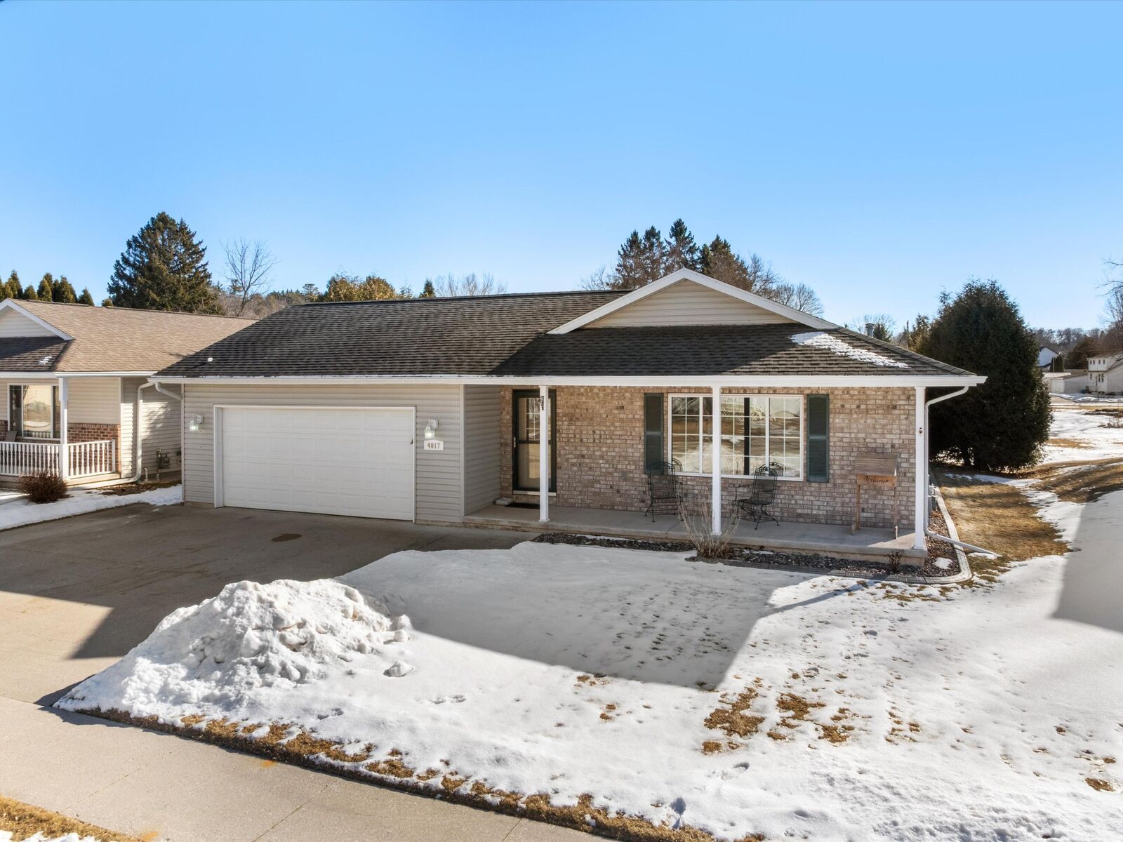 Property Photo:  4017 Delta St  WI 54220 