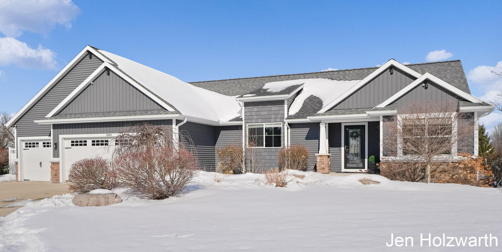 Property Photo: 5650 16th Avenue MI 49426