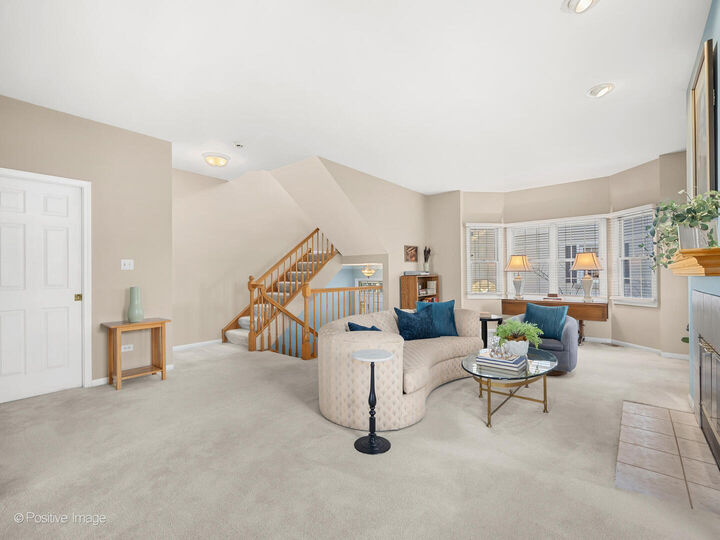 Property Photo: 12 N Kensington Avenue IL 60525