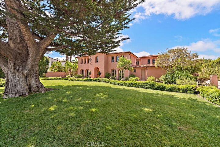 Property Photo:  4060 Calle Isabella  CA 92672 