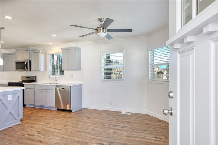 Property Photo:  655 Halcyon S 1  CA 93420 