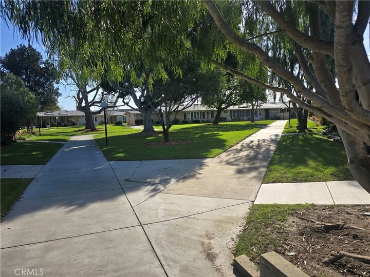 Property Photo:  1470 Homewood Road 90G  CA 90740 