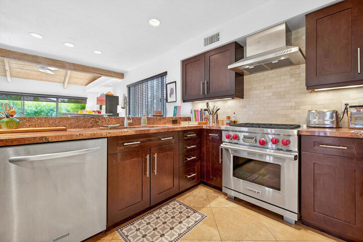 Property Photo:  382 Wimbledon Drive  CA 92270 