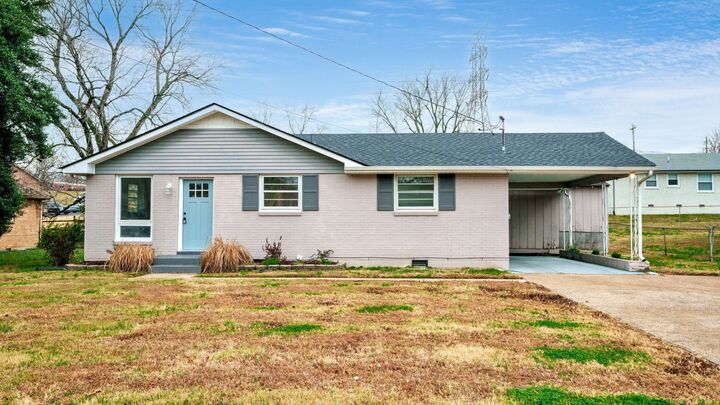 Property Photo: 3228 Cloverwood Dr TN 37214