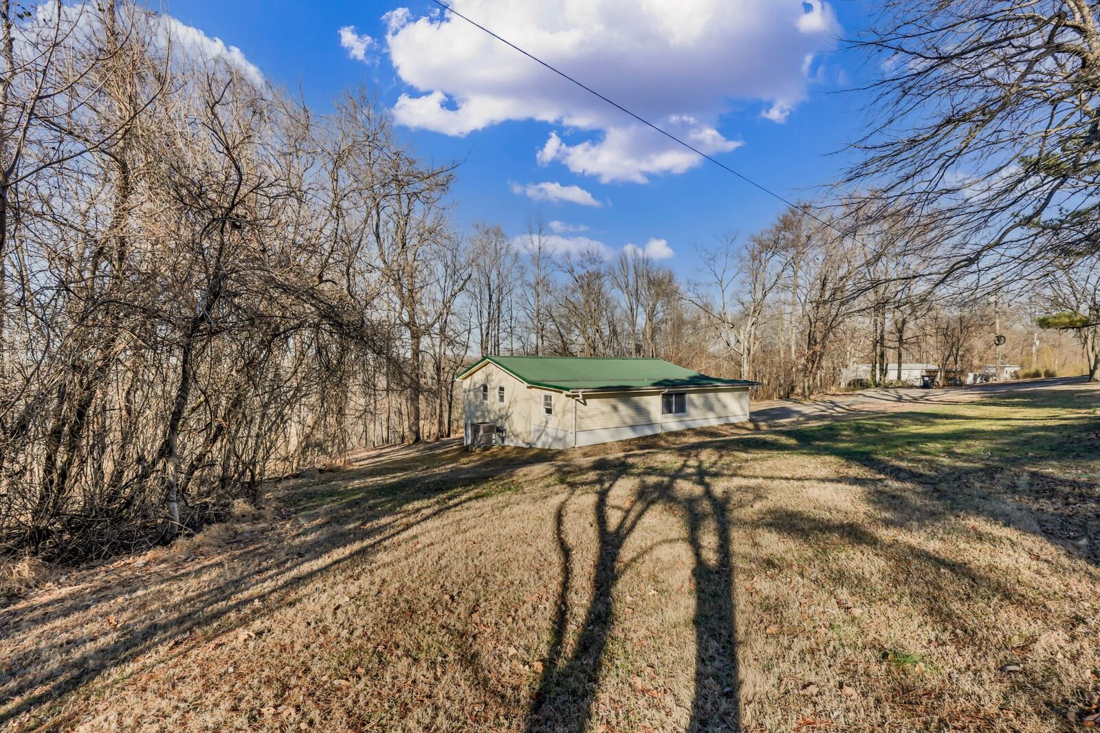 Property Photo:  3419 Halliburton Cir  TN 37142 