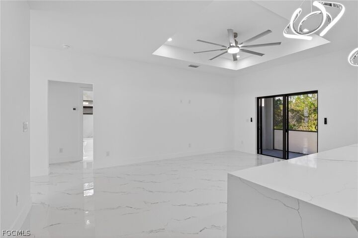 Property Photo: 1103 E 7th Street FL 33972