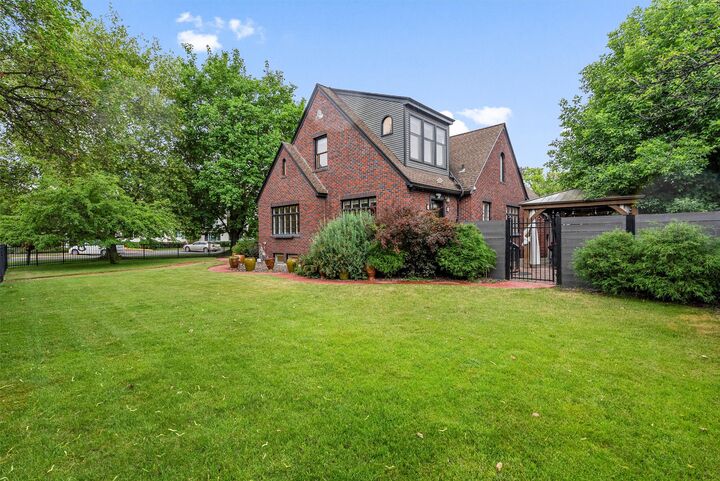 Property Photo:  300 Connell Avenue  MT 59801 