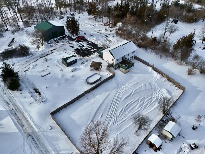 Property Photo: 17 Kayak Road VT 05458