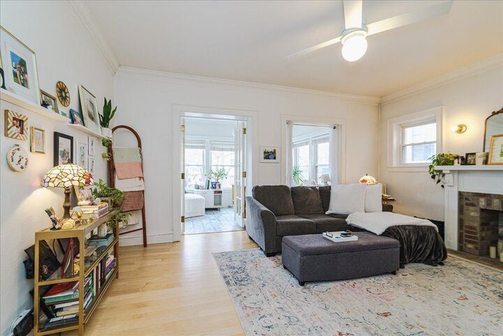 Property Photo:  1945 Fremont Avenue S 3  MN 55403 