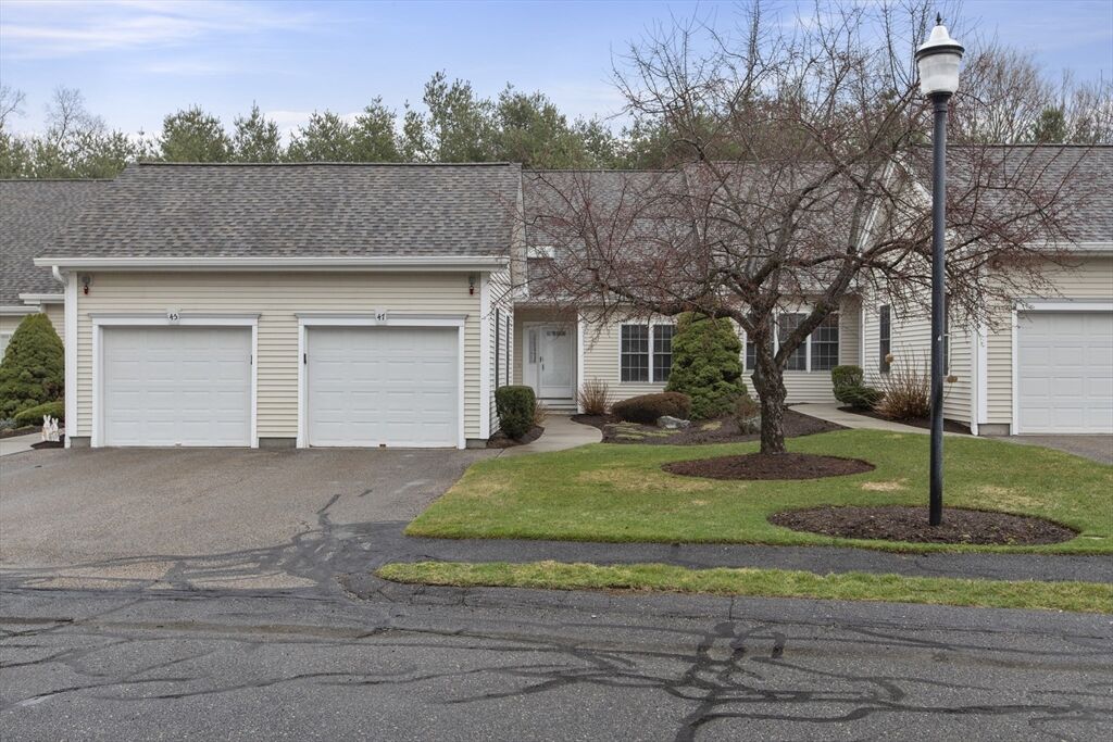 Property Photo:  47 Orchard Meadow Dr. 47  MA 01545 