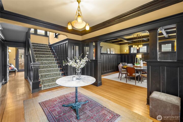 Property Photo: 951 22nd Avenue E WA 98112