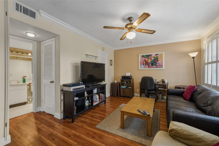 Property Photo:  691 S Hollybrook Drive 304  FL 33025 