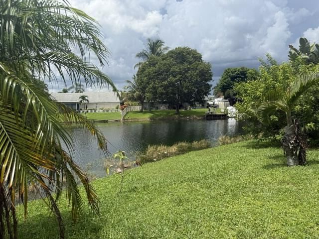 Property Photo: 9453 Burlington Place FL 33434