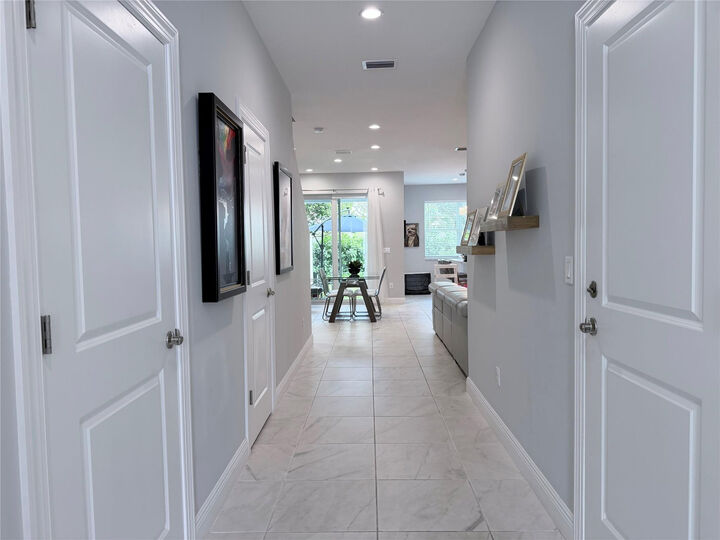 Property Photo: 556 Parsons Way FL 33442