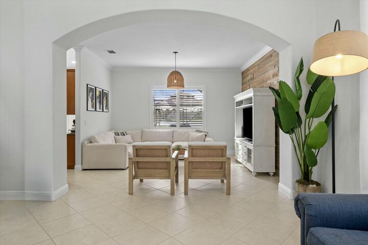 Property Photo: 1386 Beacon Circle FL 33414