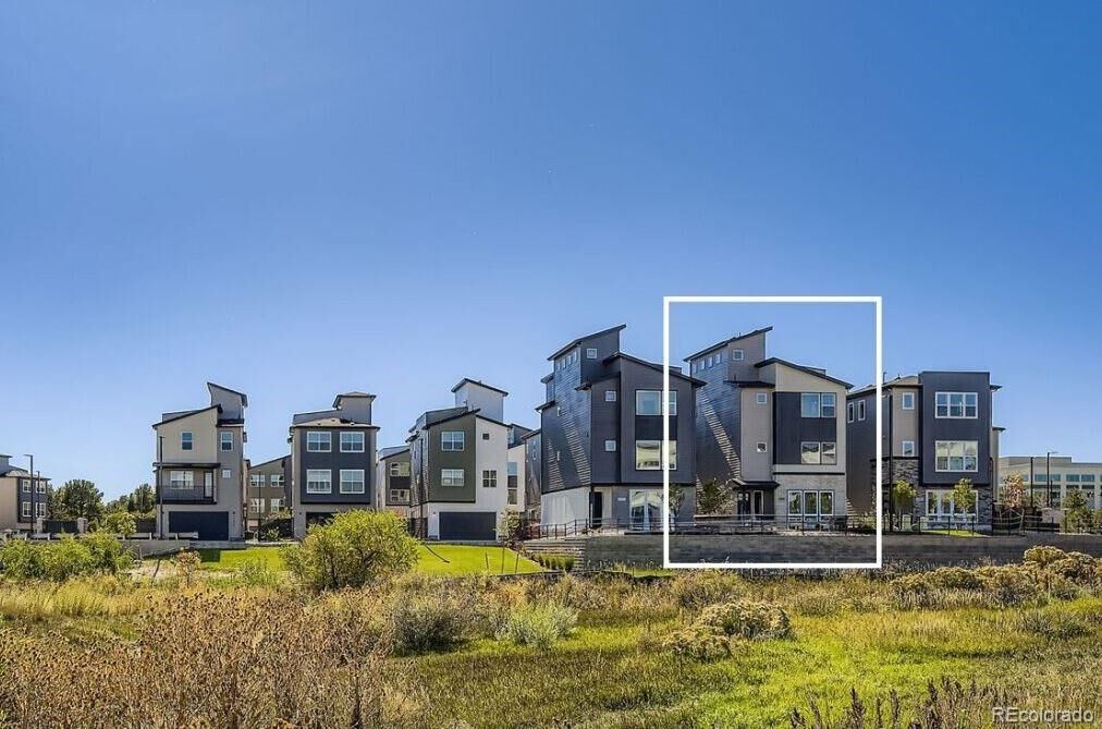 Property Photo:  10991 E Geddes Place  CO 80112 