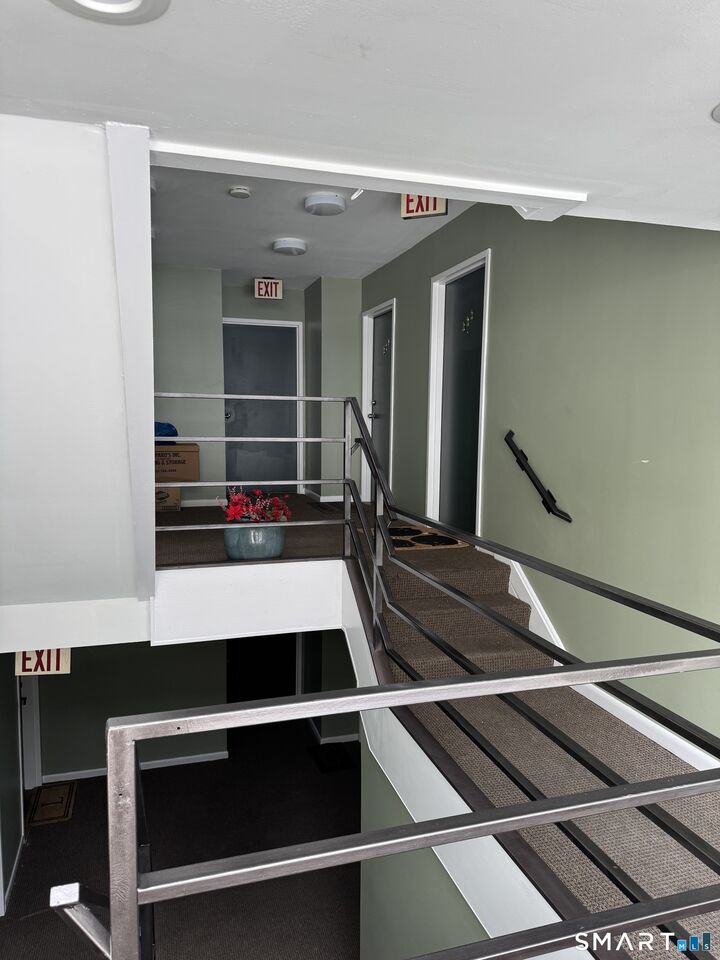 Property Photo:  175 Mill Pond Road 324  CT 06514 