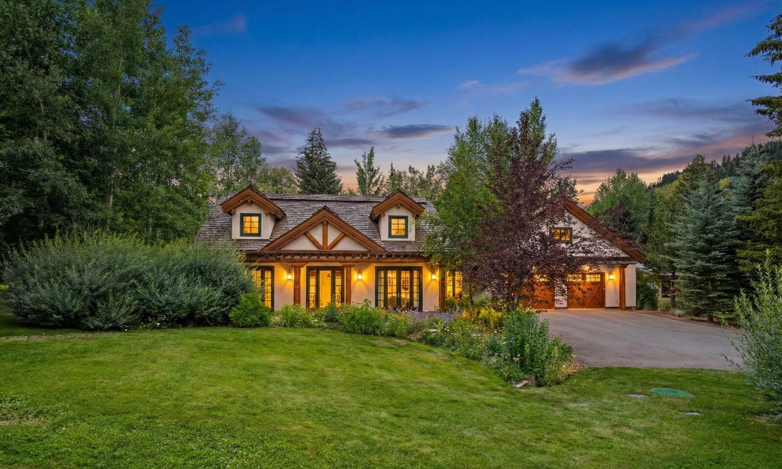 Property Photo:  7 Rose Ct  ID 83353 