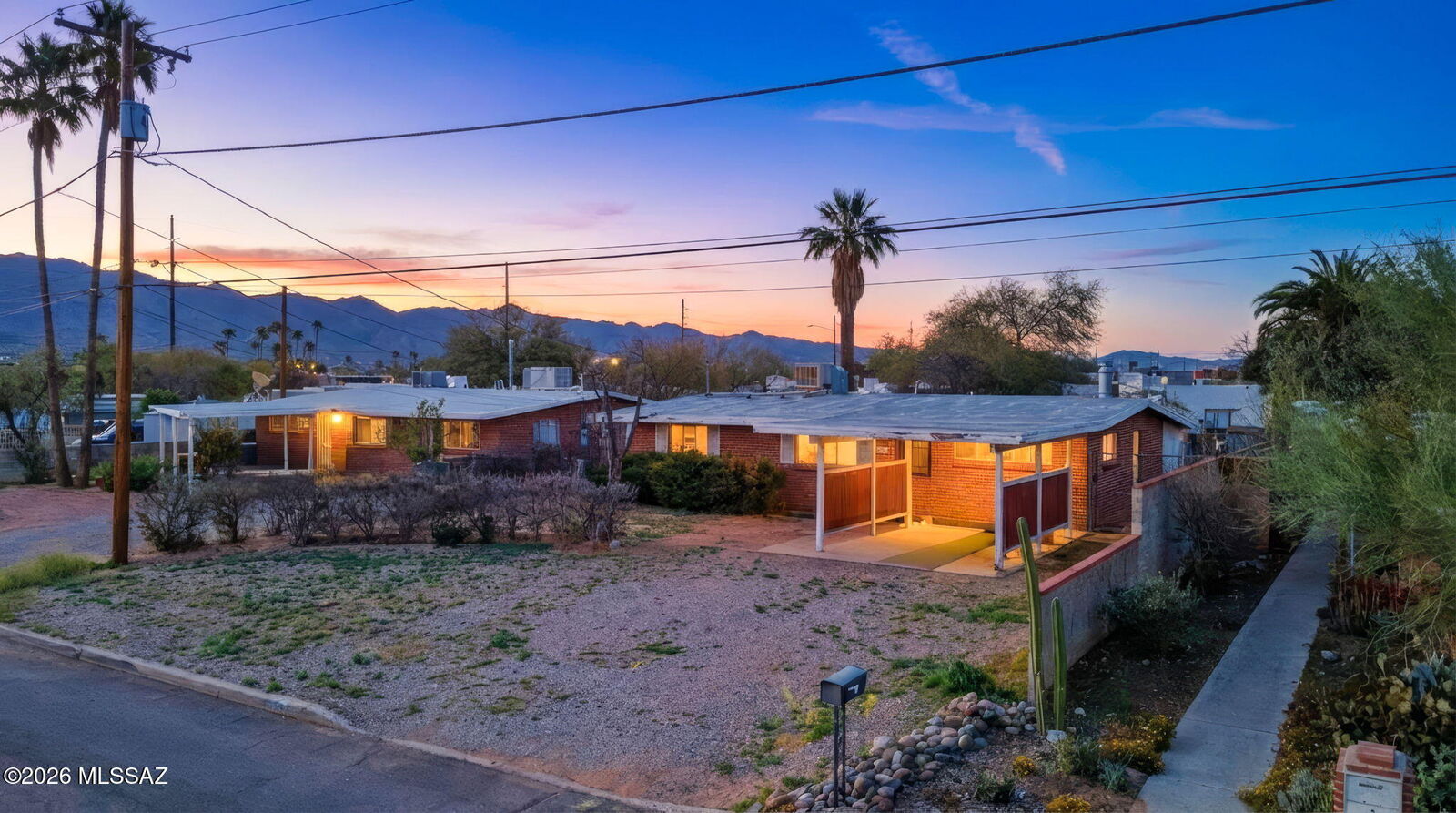 Property Photo:  2324 N Chrysler Drive  AZ 85716 