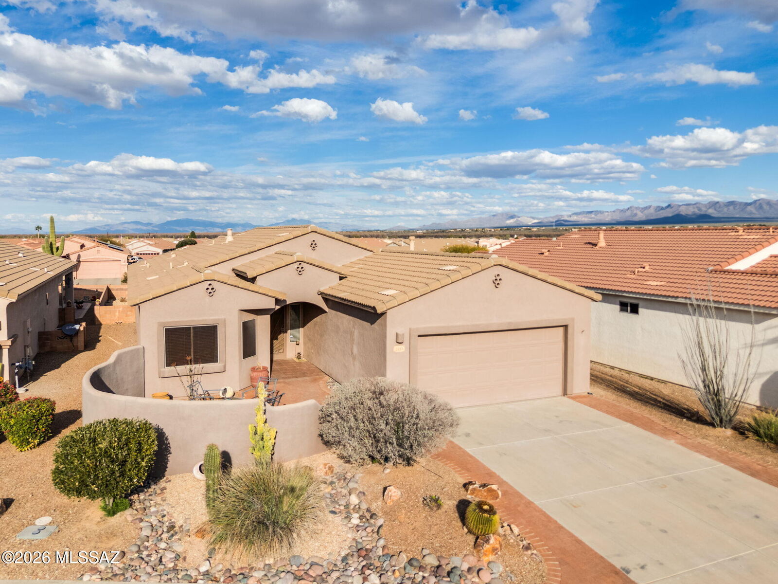 Property Photo:  2431 S Via Anzavita  AZ 85614 