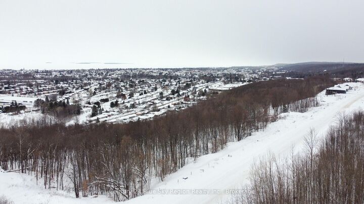 66 Kenreta Drive — photo 1