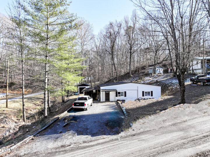 Property Photo:  329 Hillcrest Street  TN 37857 