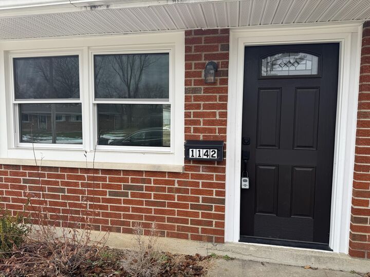 Property Photo:  1142 Lee Road  OH 45373 