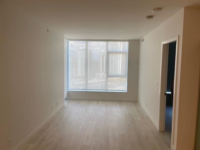Property Photo: 537 Cottonwood Avenue 3107 BC V3J 0S4