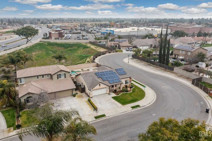 Property Photo: 5802 Alpine Falls Lane CA 93312