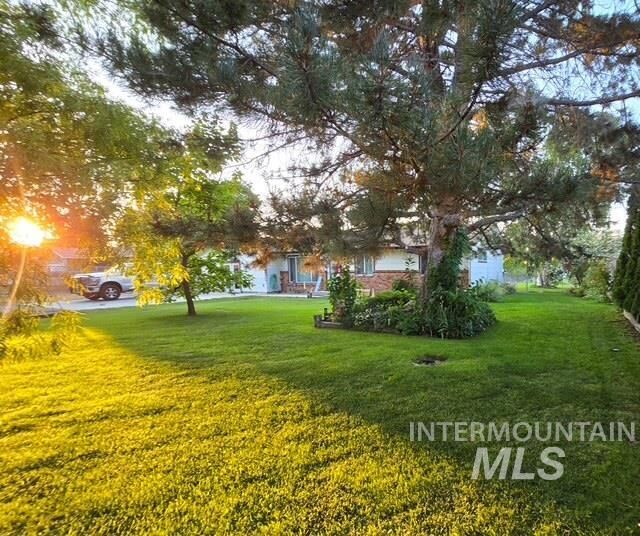 Property Photo: 424 Lindenwood ID 83686