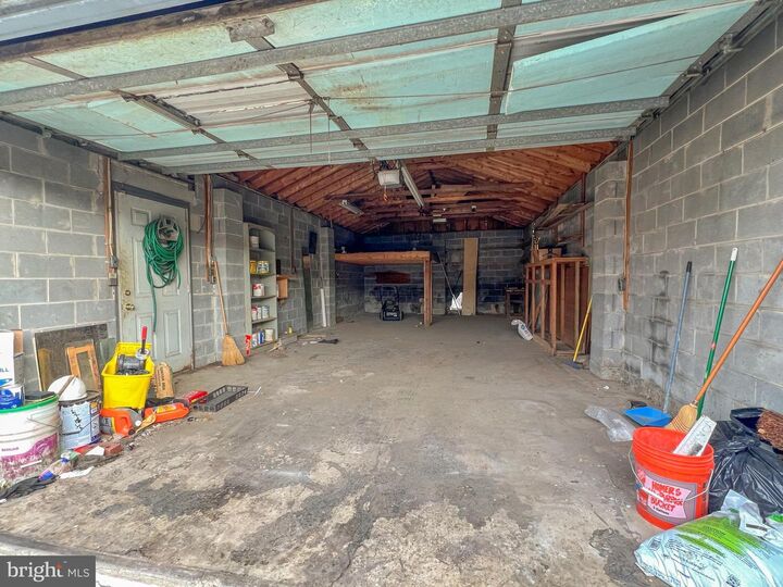 Property Photo:  701 E 6th Street  DE 19801 