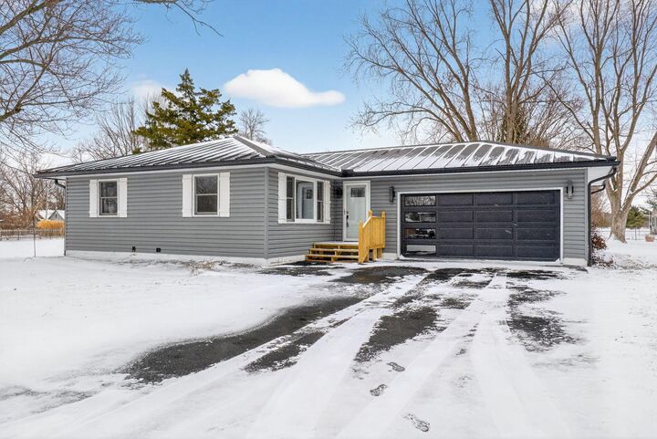 Property Photo: 3612 Pleasant Drive OH 43342