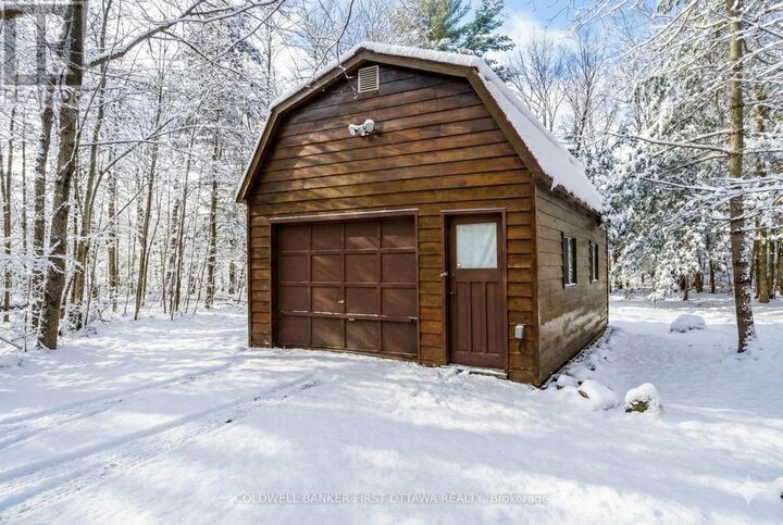 Property Photo:  1102 Ebbs Bay Road  ON K7C 0C5 