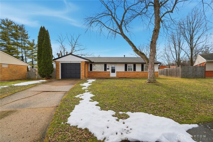 Property Photo:  17 Lawndale Court  OH 45383 