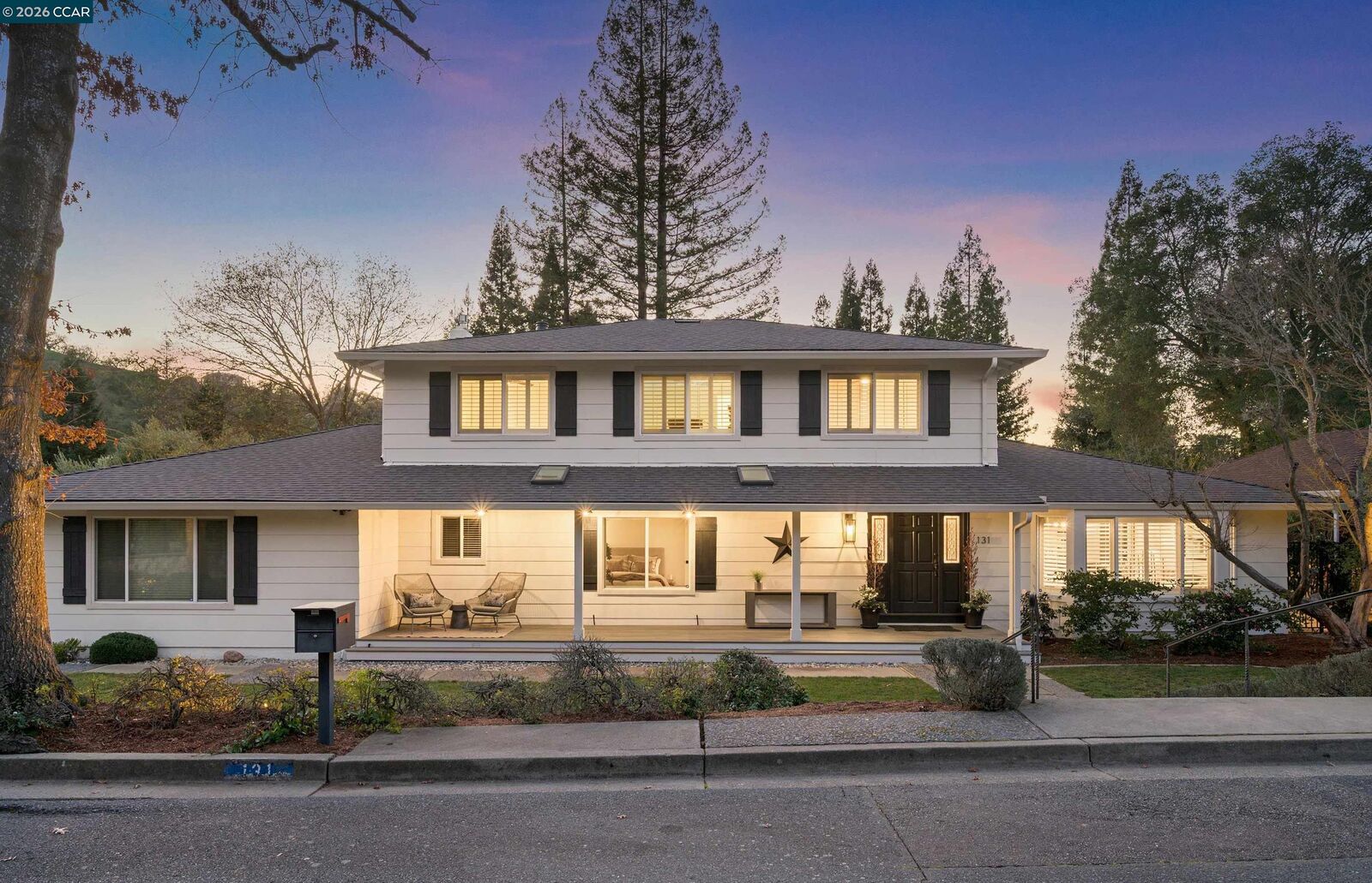 Property Photo: 131 Pebble Ln CA 94507