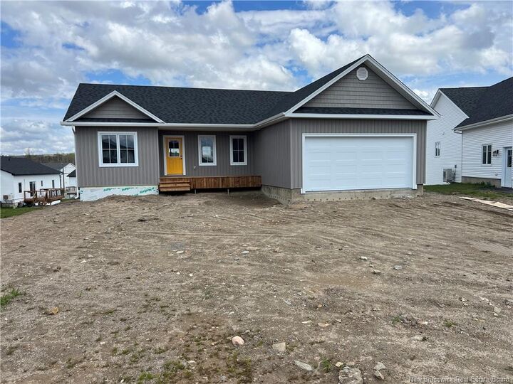 13 Geyssen Court — photo 1