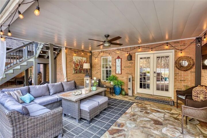 Property Photo:  401 St Regis Drive  GA 30054 