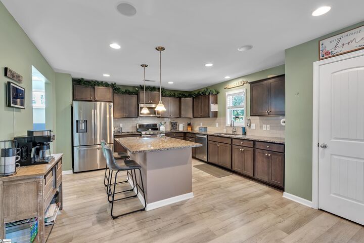 Property Photo:  432 Icebow Road  SC 29644 