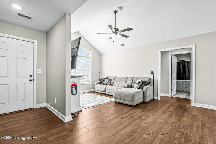 Property Photo:  115 Durango Dr  KY 40013 