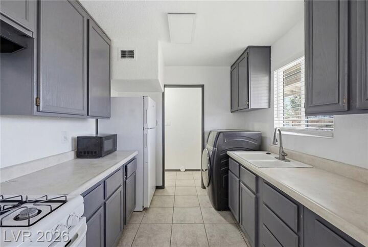 Property Photo: 1228 Purple Sage Avenue NV 89108