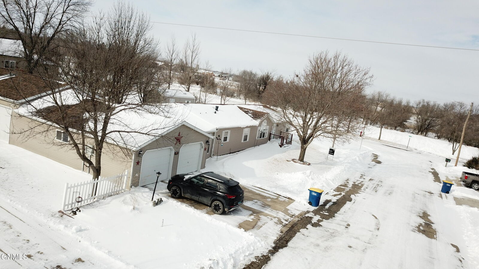 Property Photo:  319 8th Avenue N  ND 58436 