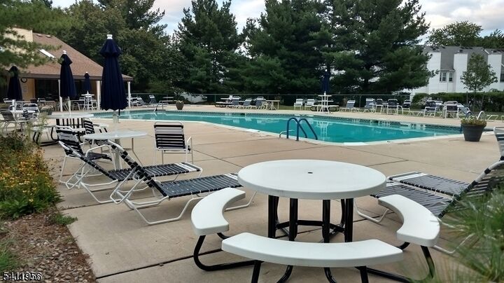 Property Photo:  16 Hancock Ct  NJ 08822 