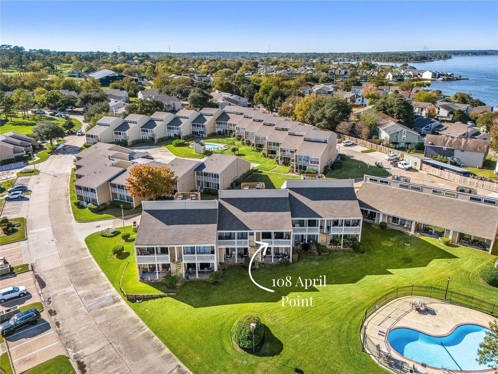 Property Photo:  108 April Point Drive S  TX 77356 