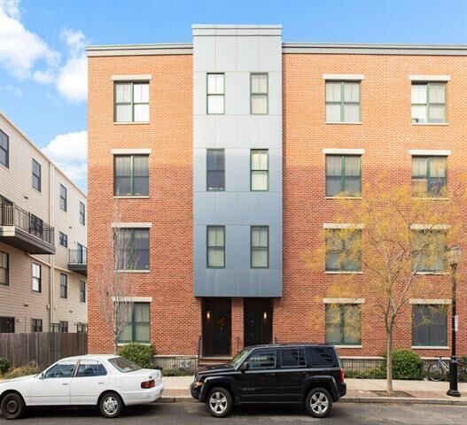 Property Photo:  443-2 Whiton St 2  NJ 07304 