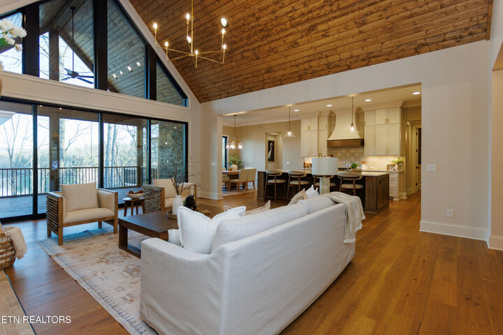 Property Photo:  28 Hunterwood Court  TN 38558 