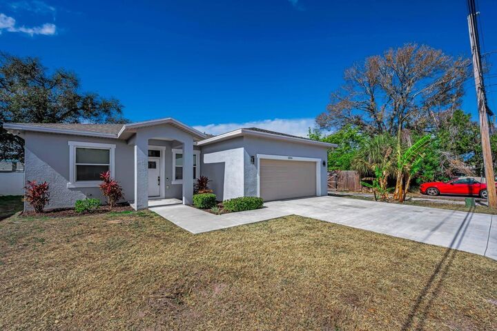 Property Photo:  13266 Clay Avenue  FL 33773 