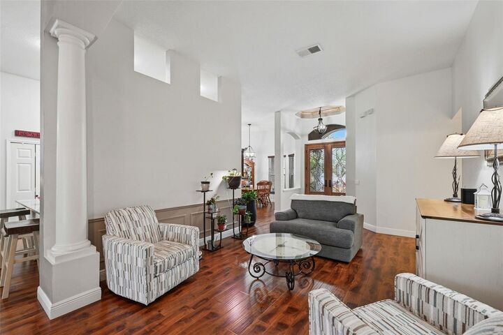 Property Photo:  587 Masalo Place  FL 32746 