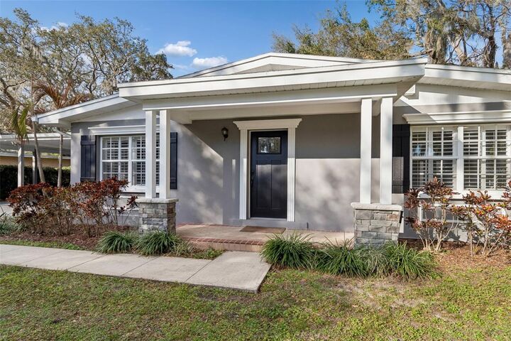 Property Photo:  308 Brentwood Drive  FL 33617 