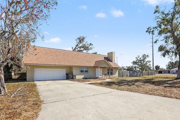 Property Photo:  5223 17th Street Court E  FL 34203 